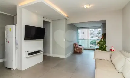 Apartamento com 3 quartos à venda na Rua Croata, 100, Vila Ipojuca, São Paulo