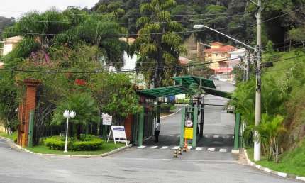 Terreno em condominio fechado 525 metros quadrados com planta aprovada