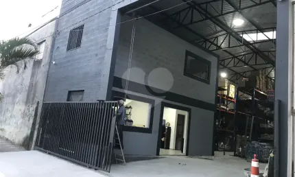 Barracão / Galpão / Depósito com 3 salas para alugar na Rua Capitão Busse, Parque Edu Chaves, São Paulo