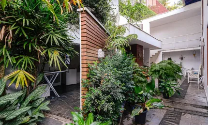 Casa com 4 quartos à venda na Rua Principado de Mônaco, Pacaembu, São Paulo