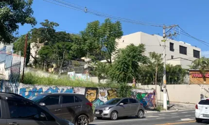Terreno à venda na Avenida Giovanni Gronchi, Morumbi, São Paulo