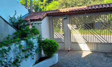 Casa com 3 quartos à venda na Rua José dos Santos Castro, 200, Vila Irmãos Arnoni, São Paulo