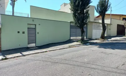 Alto do mandaqui  sobrado à venda com 3 dormitórios sendo 1 suíte 2 vagas de garagem lavabo ótima sala cozinha americana casa semi novo em uma localização muito boa, em rua larga e tranquila!!