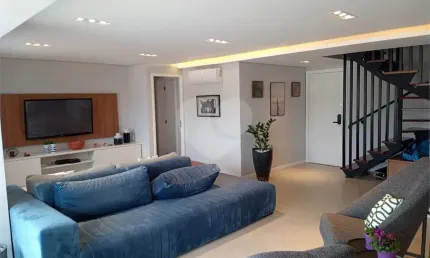 Cobertura Duplex na Lapa – 250m², 3 Suítes, Solarium e Jacuzzi