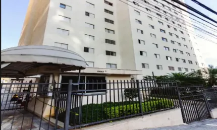 Apartamento a venda no bairro de santa teresinha  tem 2 quartos sala 2 ambiente ótima cozinha lavanderia  1 vaga em andar alto, e reformado recentemente será entregue com pintura e pia da cozinha nova