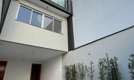 Sobrado Residencial TUCURUVI  tres dormitorios  Área  Total: 160 m