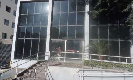 Prédio com 3 salas para alugar na Rua Maria Cândida, Vila Guilherme, São Paulo