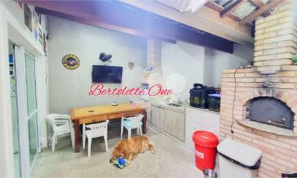 Sobrado para venda, 153m², 3 quartos (1 suíte), quintal, churrasqueira, 3 vagas, Água Fria Santana