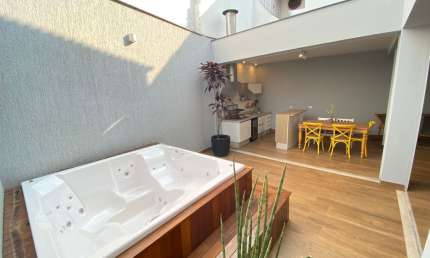 Casa com 3 quartos à venda na Rua Orlando da Costa Meira, 292, Jardim Guapira, São Paulo