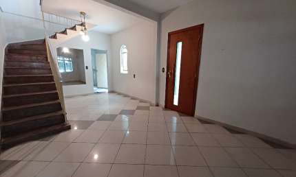 Sobrado para venda tem 165 metros quadrados com 3 quartos em Vila Medeiros - São Paulo - SP
