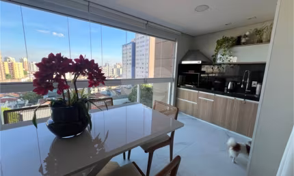 Apartamento com 3 quartos para alugar na Rua Joaquim Norberto, 535, Vila Paulicéia, São Paulo