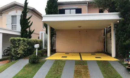 Casa de Condominio192m² 3 Dormitórios / 1 Suíte / 2 Vagas - Tamboré 6