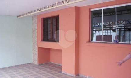 Casa térrea para locação  3 dormitórios, 1 suíte, 3 vagas