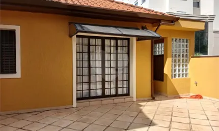Vende-se casa mobiliada com 2 dormitórios em Santana