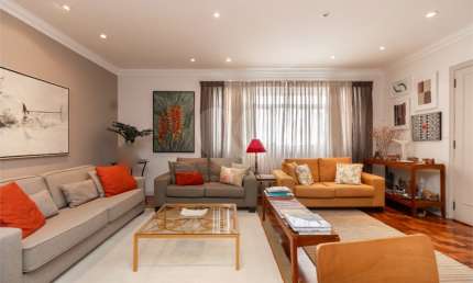 Apartamento à venda totalmente reformado em Santana