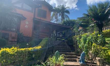 Casa Colonial em Condomínio Fechado na Serra da Cantareira