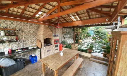 Casa com 3 quartos à venda na Rua José dos Santos Castro, 8, Vila Irmãos Arnoni, São Paulo
