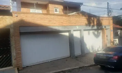 Sobrado com 4 quartos,2 suites,5banheros,2 salas,3 vagas no tremembe