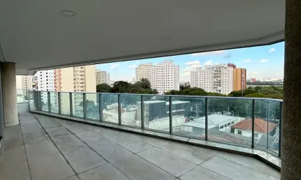Apartamento alto padrão, 265 metros, 4 suítes e 4 vagas