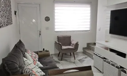 Sobrado em condomínio fechado, próximo do metrô Tucuruvi, 3 dormitórios 2 suítes e 1 vaga