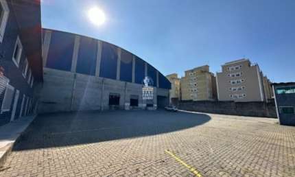 Galpão para locação em Guarulhos. Jd. Silvestre. Área de 6.000 mil m², com 3.200 m² construção