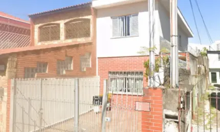 Vende-se:  sobrado, 100m², dois quartos e duas vagas, na vila nova mazzei!