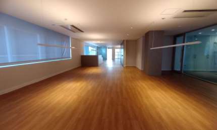 Sala totalmente reformada por arquiteta renomada...