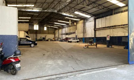 Barracão / Galpão / Depósito com 1 sala para alugar na Rua Águas de Xapecó, 130, Jardim Modelo, São Paulo