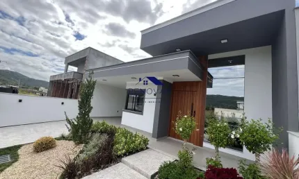 Casa com 3 quartos sendo 01 suite, Forquilhas - São Jose/SC
