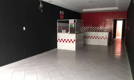 Ponto comercial/Loja/Box para aluguel e venda tem 134 metros quadrados em Centro - Santos - SP