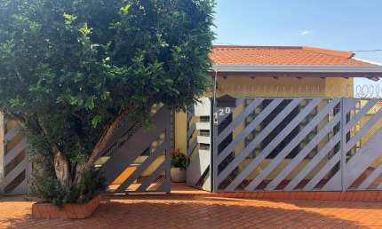 CASA DE LUXO COM 3 QUARTOS NO BURITI. PREÇO IMPERDÍVEL.