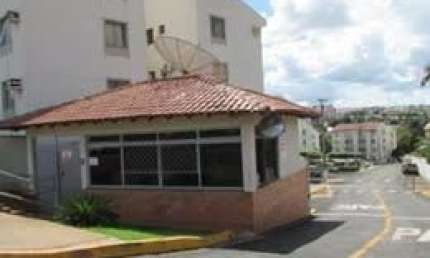 Apartamento com 2 quartos para alugar na Rua Quatorze de Julho, Monte Castelo, Campo Grande