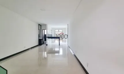 Casa com 3 quartos à venda na Rua Umberto Nery, 01, Aeroporto, Juiz de Fora
