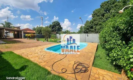 Chácara com 4 dormitórios à venda, 1800 m² por R$ 2.100.000,00 - Parque Maria Helena - Campinas/SP