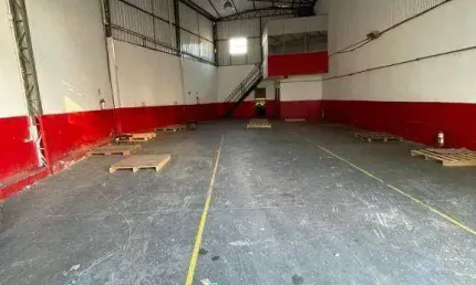 Barracão para alugar, 220 m² por R$ 5.386/mês - Vila Pompéia - Campinas/SP