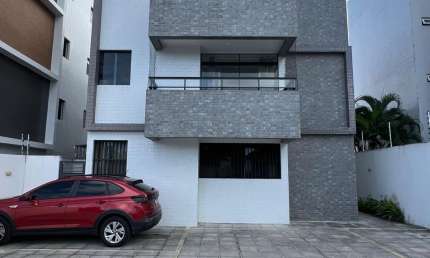EXCELENTE APARTAMENTO, COM ACABAMENTO DIFERENCIADO, LOCALIZAÇÃO PERFEITA, PRÓXIMO DE TUDO.