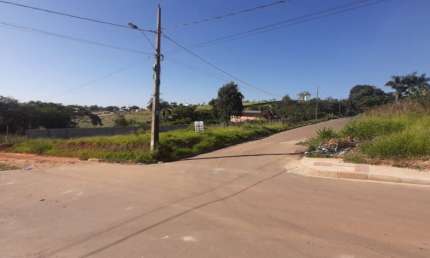 Lote a venda no bairro Planalto Industrial em Igarapé