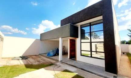 Casa a venda no Bairro Novo Igarapé em Igarapé - MG
