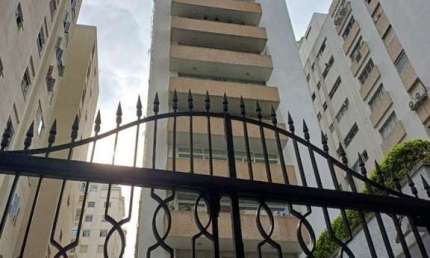 Apto em Higienópolis! Amplo! Sala 3 ambientes - Sala de tv- Sala de jantar- 4 Dormitórios sendo 3 Su