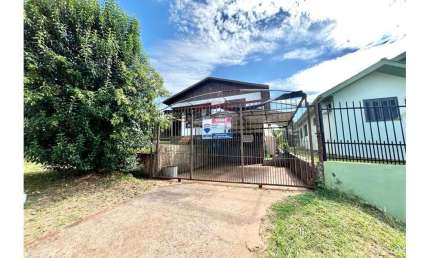 Terreno com casa  Imperdível no bairro Martini em  Não-Me-Toque!