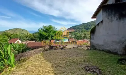 Oportunidade de uma pequena construção em um terreno de 360 metros no Cidade Jardim Caraguatatuba - SP