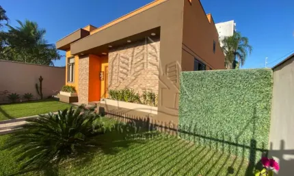 Casa Térrea Luxuosa moderna No indaiá Região Nobre da cidade à 650 metros do mar