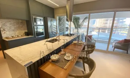 Apartamento espaçoso com Uma vista maravilhosa para o Mar, de 112m disponível no Calabasas Condomínio Resort.