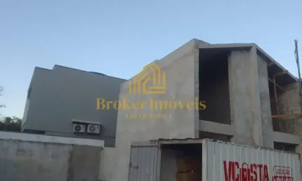 Loft Exclusivo em Village Massaguaçu 1 minuto da Praia | Arquitetura Moderna e Estilo Industrial