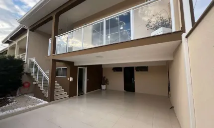 Belíssimo Imóvel a venda no Residencial Jardim Primavera em Bragança Paulista-SP