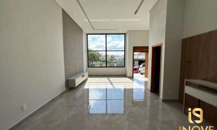 Belíssima residência á venda em Condomínio Villa Real Bragança Paulista-SP.