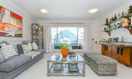 Cobertura Brooklin com 4 dormitorios 1 suite 3 vagas com piscina e churrasqueira .