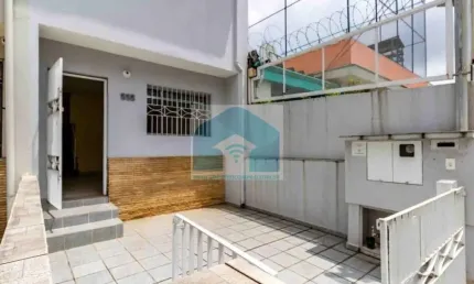 Sobrado Campo Belo , venda ou locação para fins comerciais 70 metros .