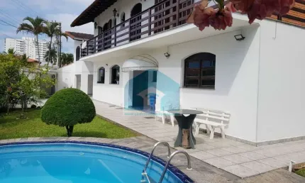 Sobrado de alto padrão no balneario flórida praia grande sp com 3 suítes