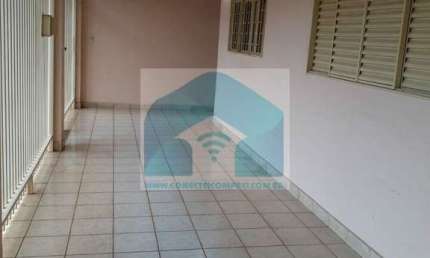 OPORTUNIDADE DE INVESTIMENTO ! Casa localizada na Avenida próximo ao colégio tecno sert.